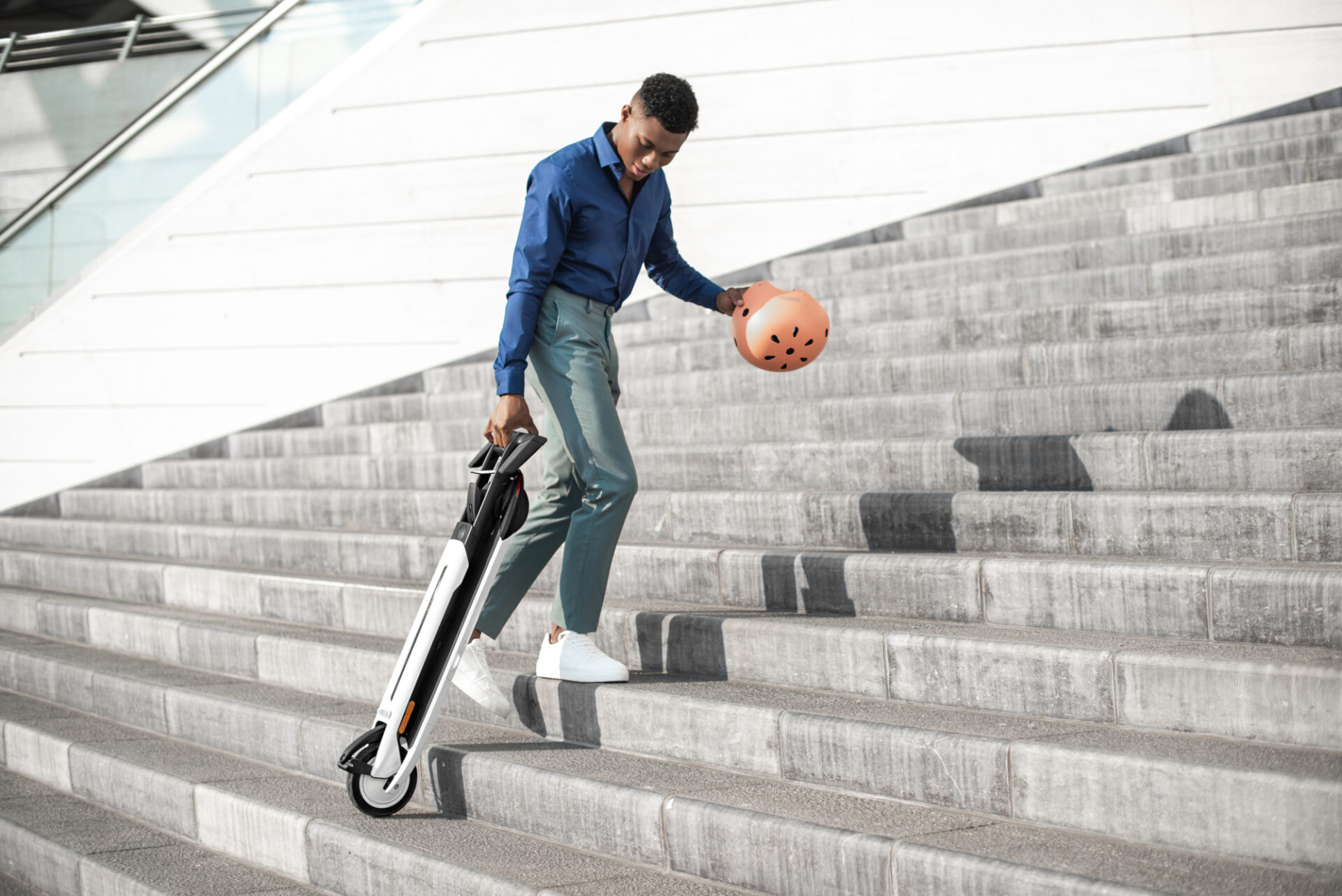 Onesec Folding Mechanism with Retractable Handlebars